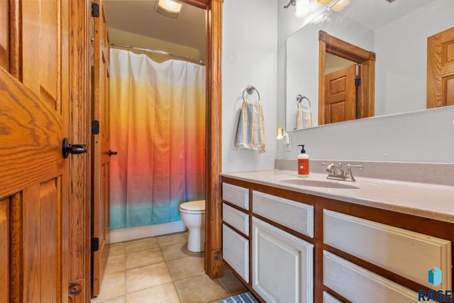 6308 S Grand Prairie Dr Drive, Sioux Falls, SD 57108