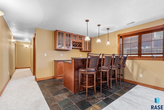 6308 S Grand Prairie Dr Drive, Sioux Falls, SD 57108