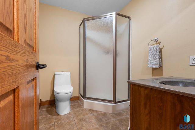 6308 S Grand Prairie Dr Drive, Sioux Falls, SD 57108