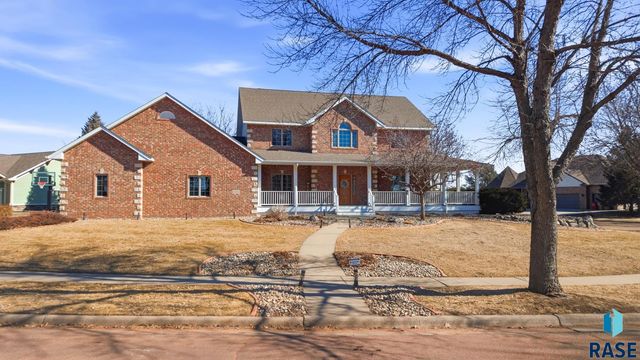 6308 S Grand Prairie Dr Drive, Sioux Falls, SD 57108