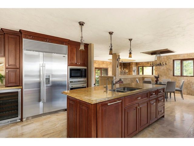 7009 Rozena Dr, Longmont, CO 80503