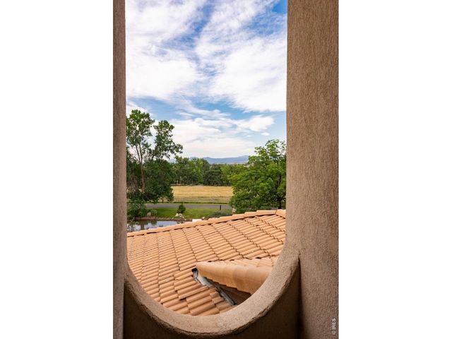7009 Rozena Dr, Longmont, CO 80503