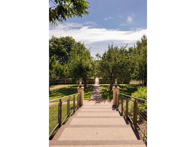 7009 Rozena Dr, Longmont, CO 80503