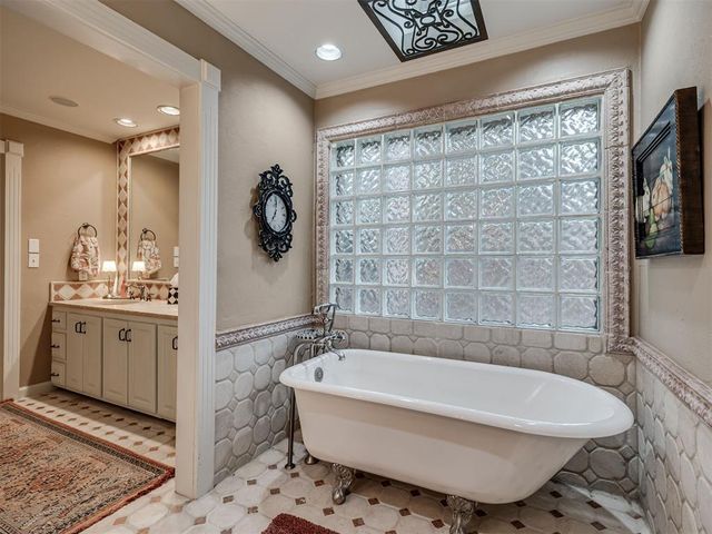 1902 Pin Oak Circle, Norman, OK 73072