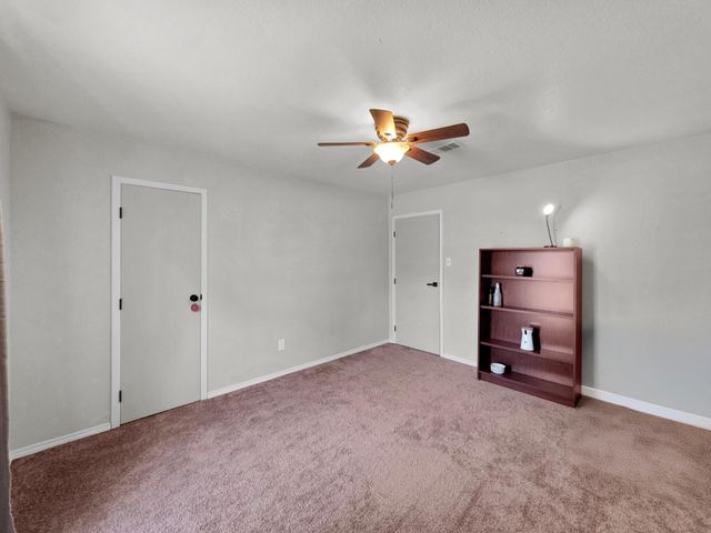 64 Cr 4010, Dayton, TX 77535