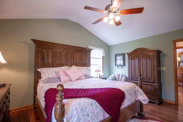 179 LAKE HAVEN Court, Erie, PA 16511