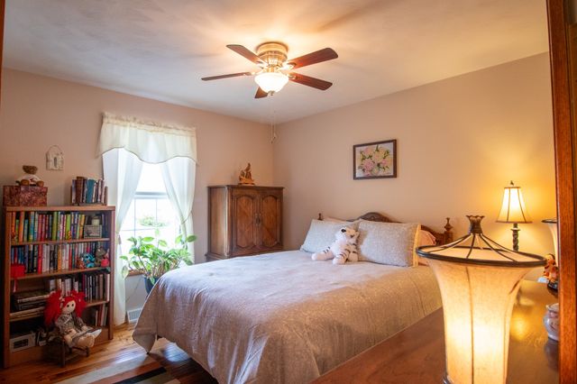 179 LAKE HAVEN Court, Erie, PA 16511