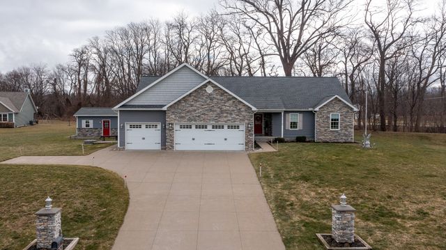 179 LAKE HAVEN Court, Erie, PA 16511