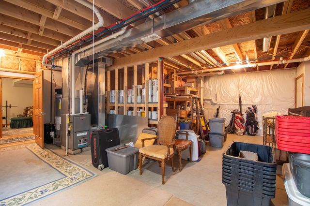 179 LAKE HAVEN Court, Erie, PA 16511