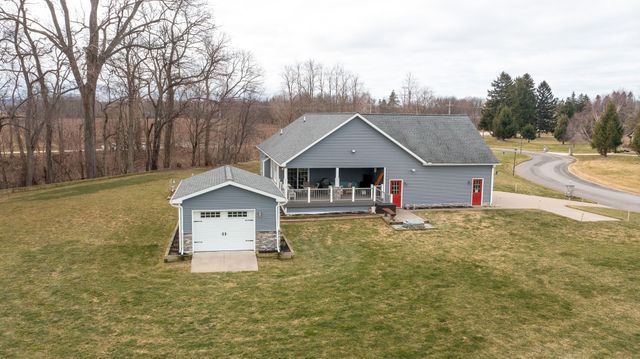 179 LAKE HAVEN Court, Erie, PA 16511