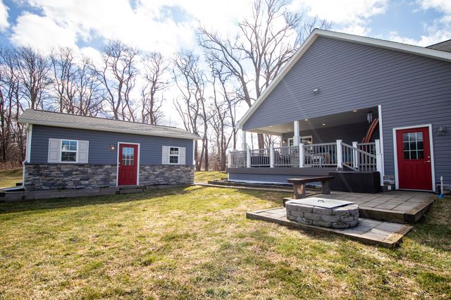 179 LAKE HAVEN Court, Erie, PA 16511