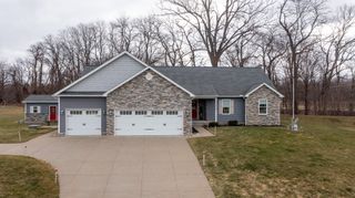 179 LAKE HAVEN Court, Erie, PA 16511