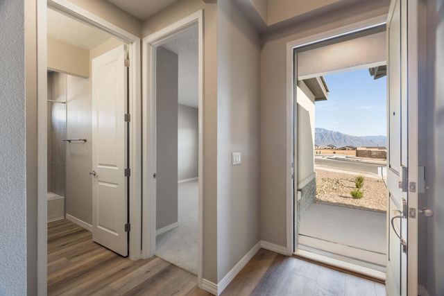 6923 Ava Road NE, Rio Rancho, NM 87144