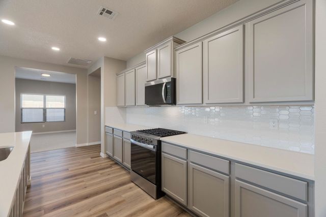 6923 Ava Road NE, Rio Rancho, NM 87144