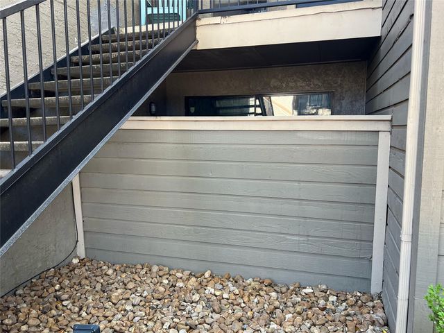 6601 Sands Point Drive 69, Houston, TX 77074