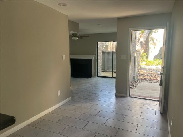 6601 Sands Point Drive 69, Houston, TX 77074