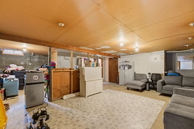 2805 N Richmond Avenue, Wichita, KS 67204