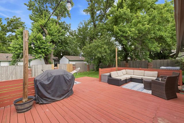 2805 N Richmond Avenue, Wichita, KS 67204