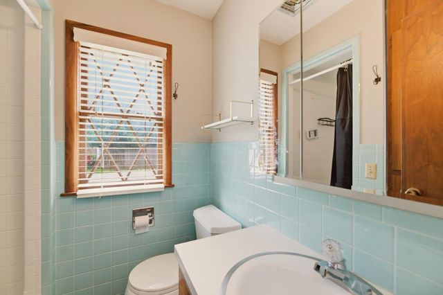 2805 N Richmond Avenue, Wichita, KS 67204