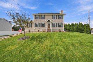 94 Stonington Drive, Manchester, NH 03109