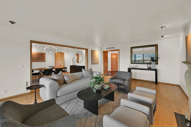 828 N EASTCAPITOL BLVD, Salt Lake City, UT 84103