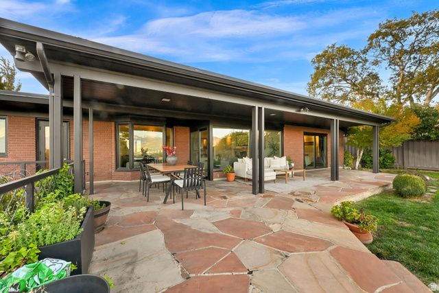 828 N EASTCAPITOL BLVD, Salt Lake City, UT 84103