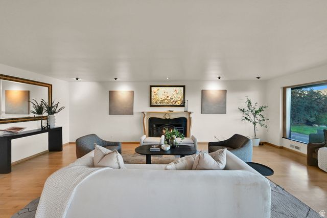 828 N EASTCAPITOL BLVD, Salt Lake City, UT 84103