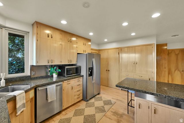 828 N EASTCAPITOL BLVD, Salt Lake City, UT 84103