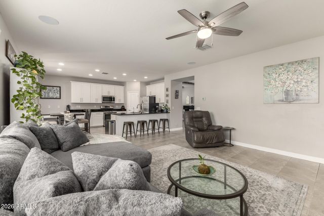 19286 E Carriage Way, Queen Creek, AZ 85142