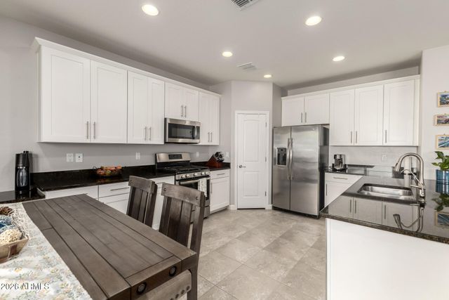 19286 E Carriage Way, Queen Creek, AZ 85142