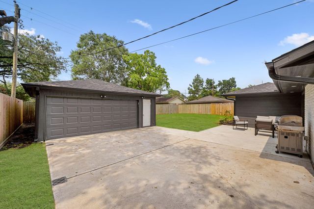 5630 Lymbar Drive, Houston, TX 77096