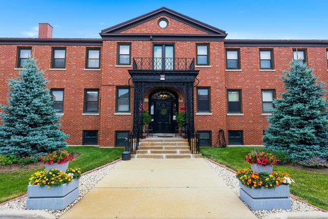 9332 Landings Lane 506, Des Plaines, IL 60016