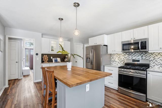 830 Kings Park Road, Monroe Twp, MI 48161