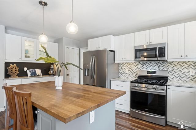 830 Kings Park Road, Monroe Twp, MI 48161