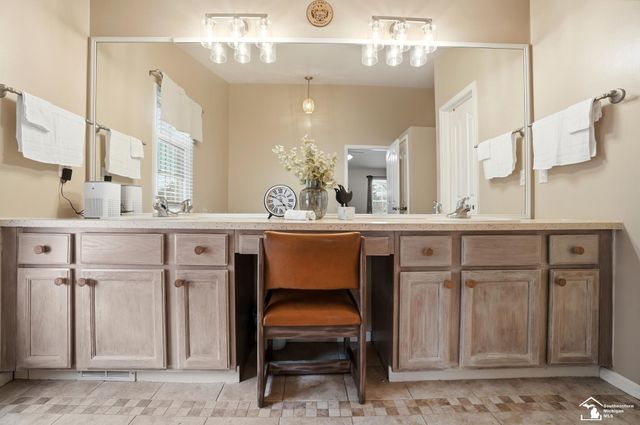 830 Kings Park Road, Monroe Twp, MI 48161