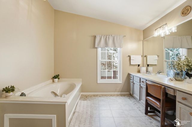 830 Kings Park Road, Monroe Twp, MI 48161