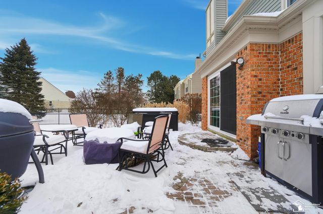 830 Kings Park Road, Monroe Twp, MI 48161