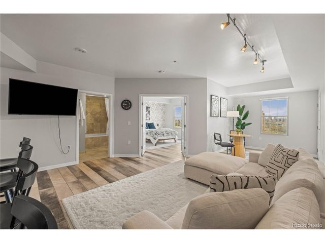 975 N Lincoln St 11H, Denver, CO 80203