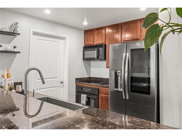 975 N Lincoln St 11H, Denver, CO 80203