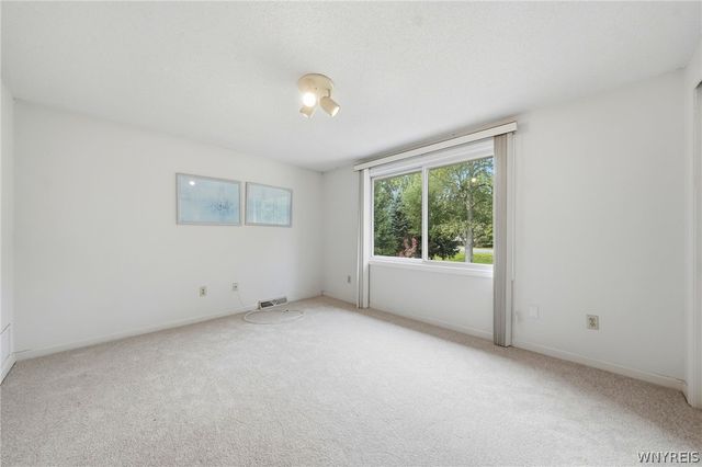 66 Windsong Court, Amherst, NY 14051