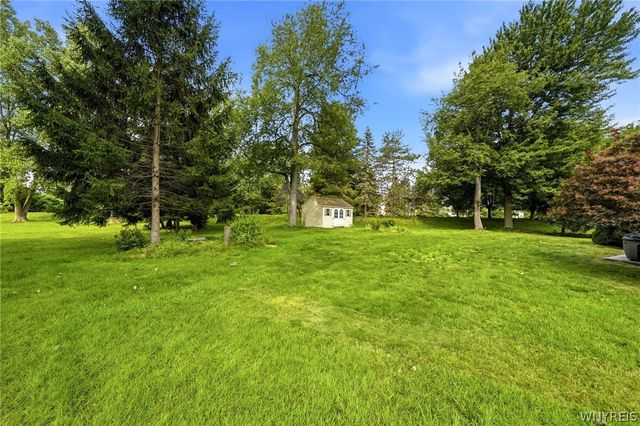 66 Windsong Court, Amherst, NY 14051
