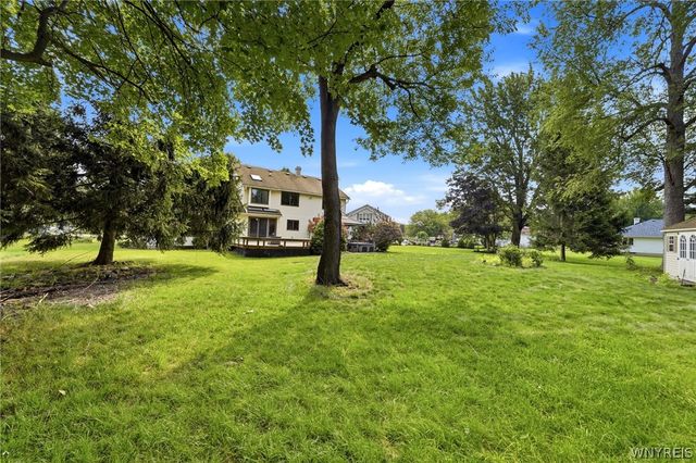 66 Windsong Court, Amherst, NY 14051