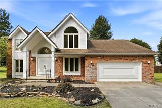 66 Windsong Court, Amherst, NY 14051