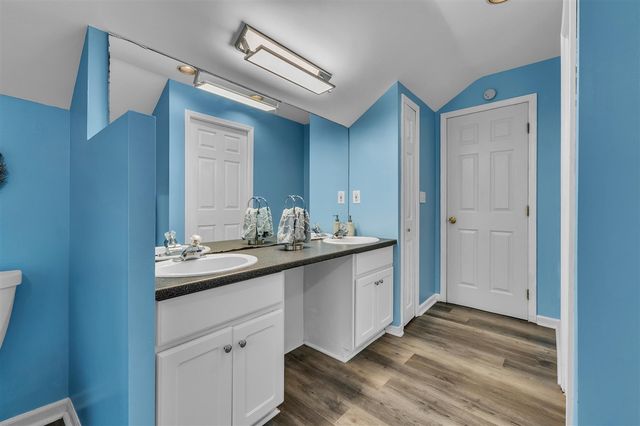 35127 Farragut, Westland, MI 48186