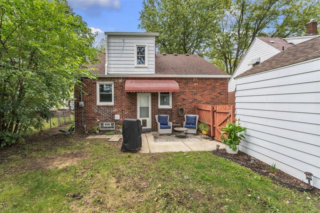 35127 Farragut, Westland, MI 48186