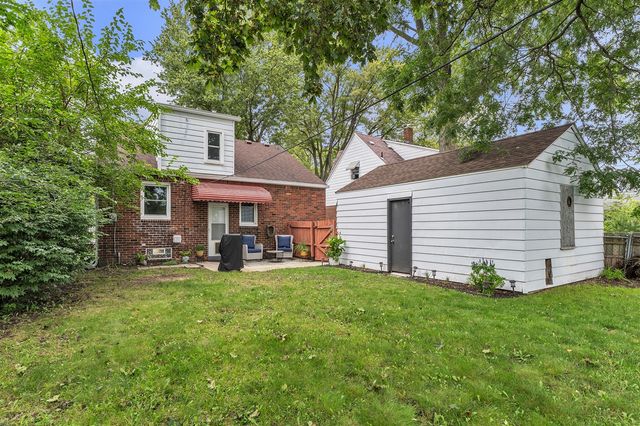 35127 Farragut, Westland, MI 48186