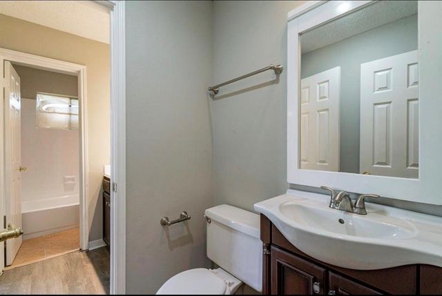 2714 Owens Cross Drive, Houston, TX 77067