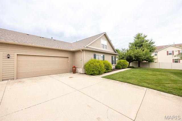 1328 Three Rivers Drive, O'fallon, IL 62269