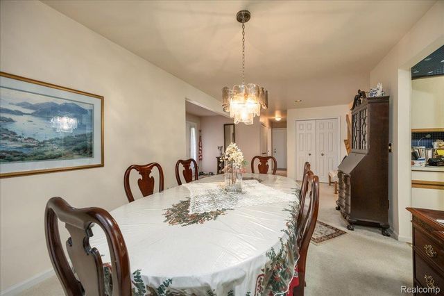 39256 Heatherbrook Drive, Farmington Hills, MI 48331