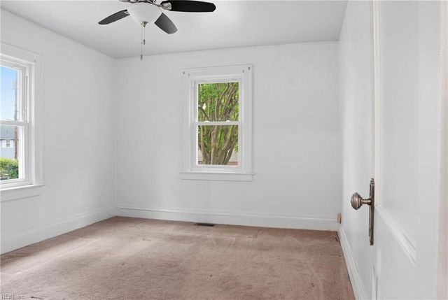 801 Gloucester ST, Hampton, VA 23661
